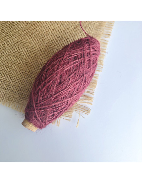 Ovillo cordón lino burdeos