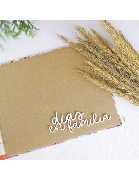 Palabrita Días en Familia metacrilato blanco