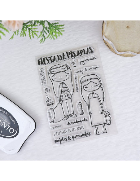 Alúa Cid sello Fiesta de pijamas