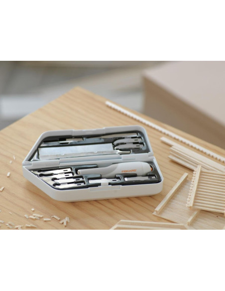 Set de escalpelo de precisión premium y cuchillas Fiskars