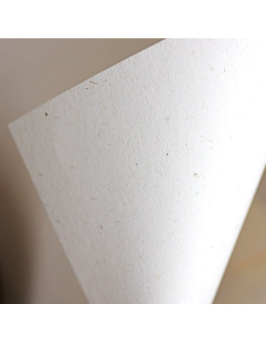 Papel reciclado rústico 90gr