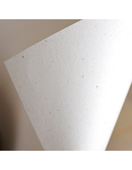 Papel reciclado rústico 90gr