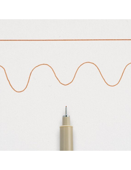 Pigma Micron 01 Marrón