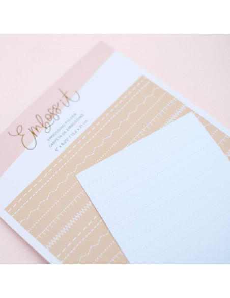 Carpeta de Embossing  Costura de Lora Bailora