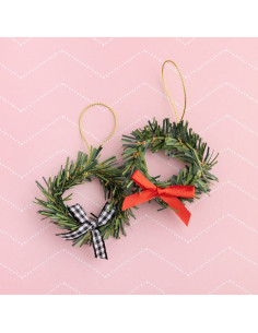 Coronas Navideñas Mittens and Mistletoe, Create Paper 2