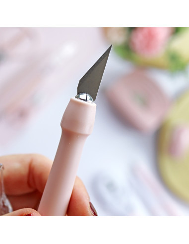 Cúter de precisión Deluxe, Alúa Cid