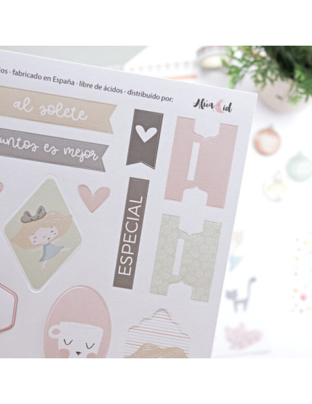 Hoja de troquelados Etiquetas, CeliAlice de Alúa Cid