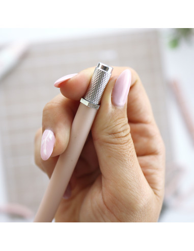 Cúter precisión rosa Alúa Cid