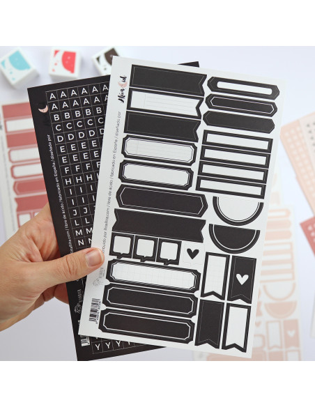 Pegatinas Etiquetas Blanco y negro. Especial documenta