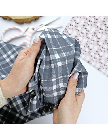 Tela Esmoquin, Rita's Diary de Alúa Cid