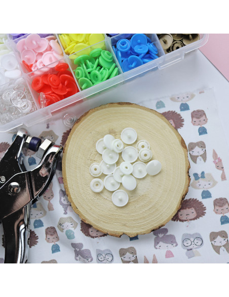 Broches plásticos de presión Crema