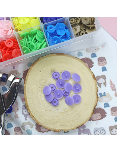 Broches plásticos de presión Lila