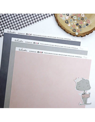 Kit de papeles sólidos Dadivan, de Alúa Cid