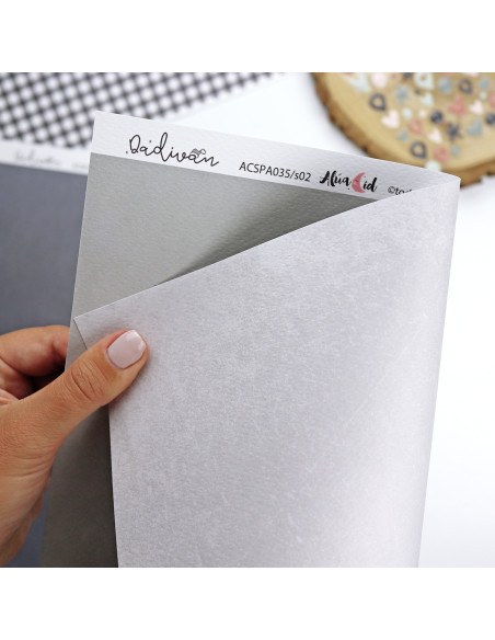 Kit de papeles sólidos Dadivan, de Alúa Cid